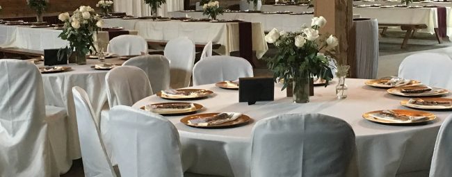 wedding tables at The Barn at Chestnut Ridge wedding tables at The Barn at Chestnut Ridge