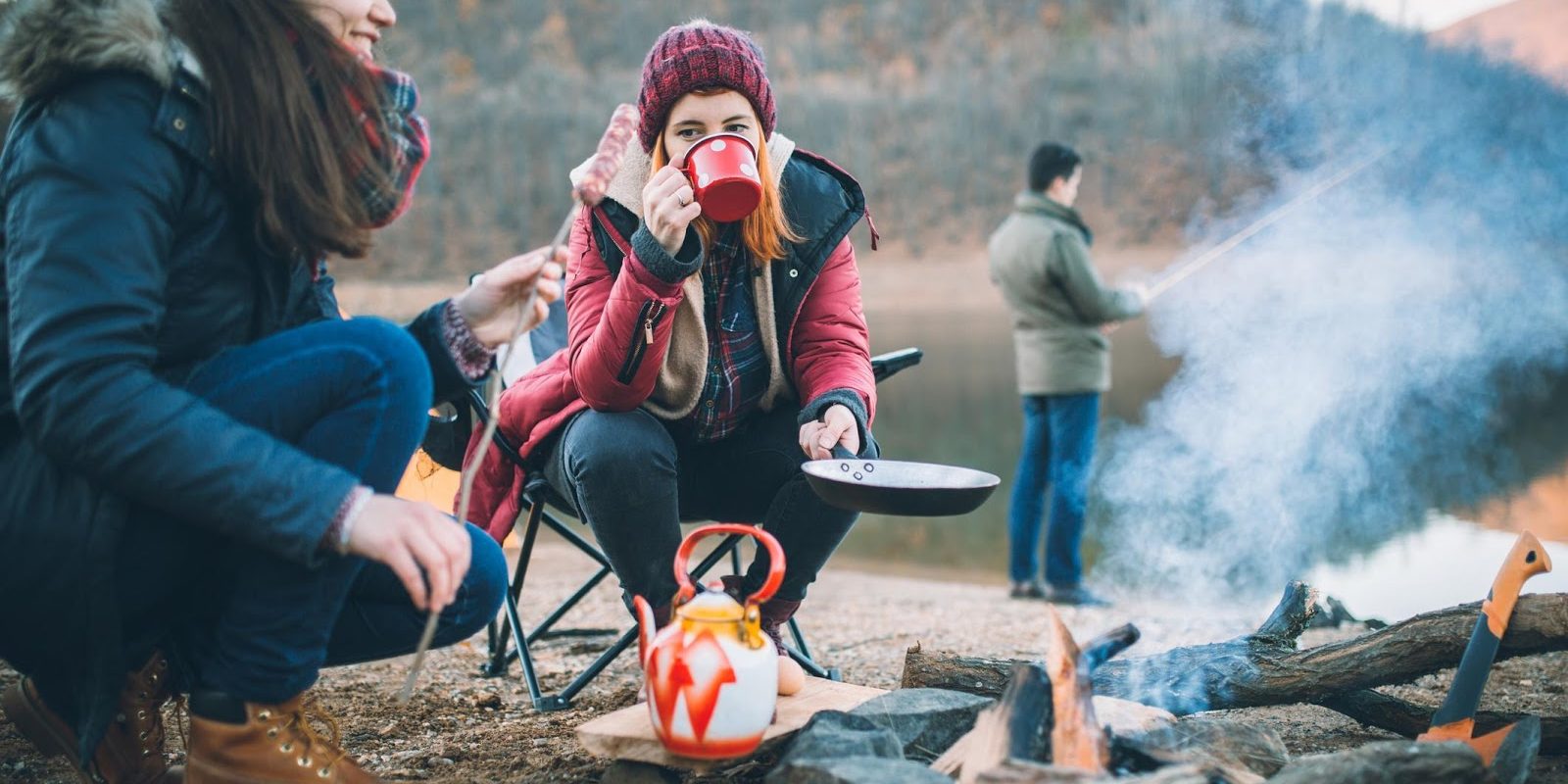How to Stay Warm While Camping in Cold Weather How to Stay Warm While Camping in Cold Weather?